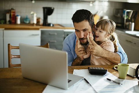 Financial lessons every dad should teach his child